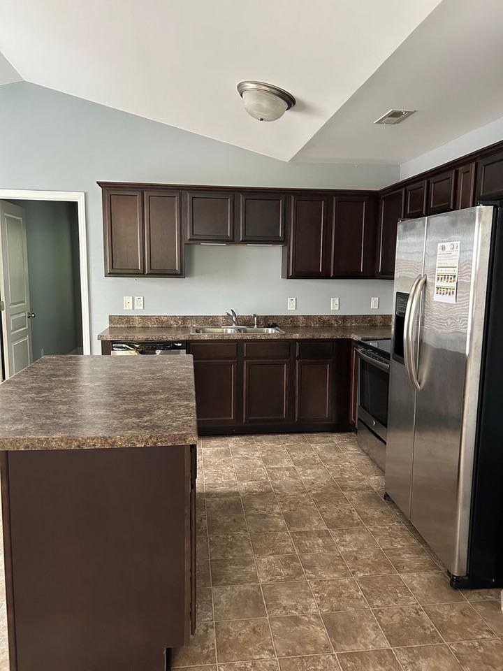 4762 Corena Dr - Photo 5 of 13