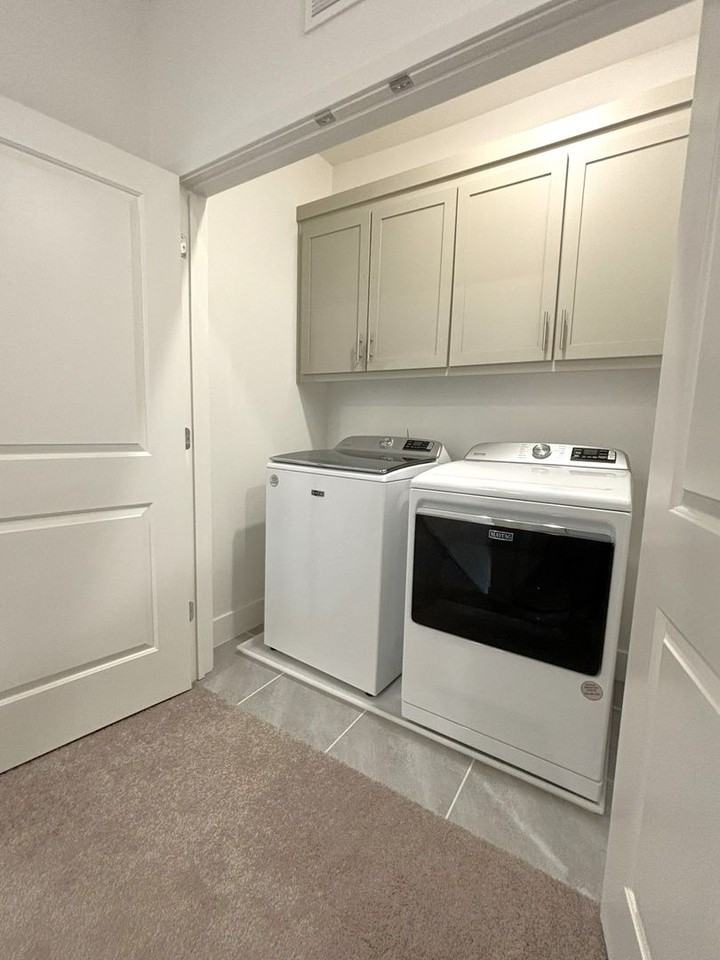 412 Arc Ct - Photo 5 of 11