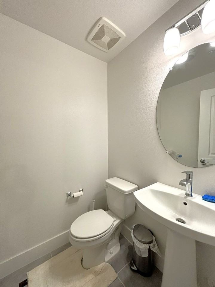 412 Arc Ct - Photo 6 of 11