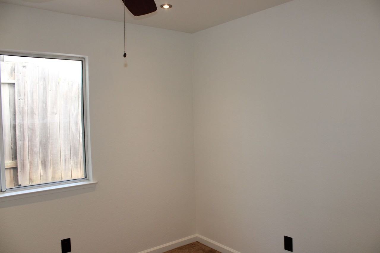 3412 Leland St - Photo 7 of 19