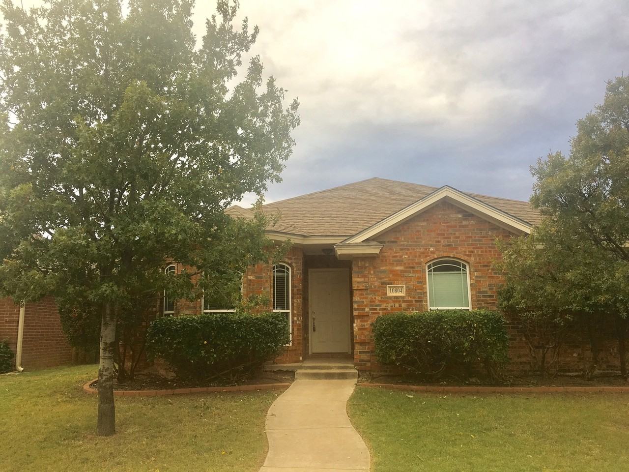 10804 Detroit Ave - Photo 2 of 19