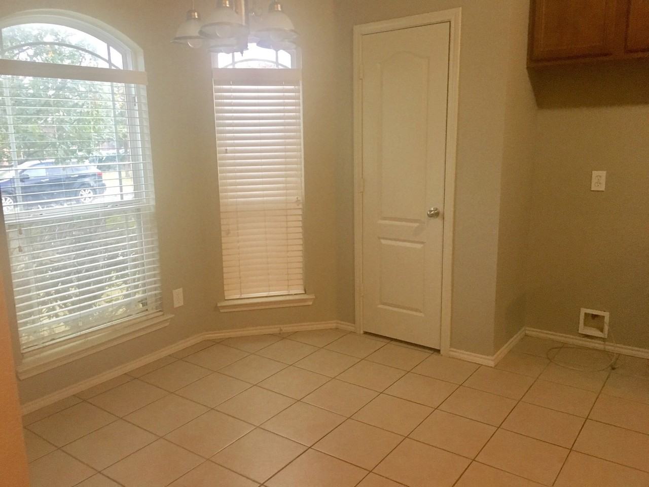 10804 Detroit Ave - Photo 3 of 19