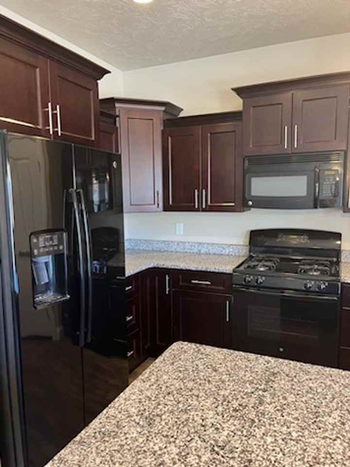 3024 N 275 E - Photo 2 of 15
