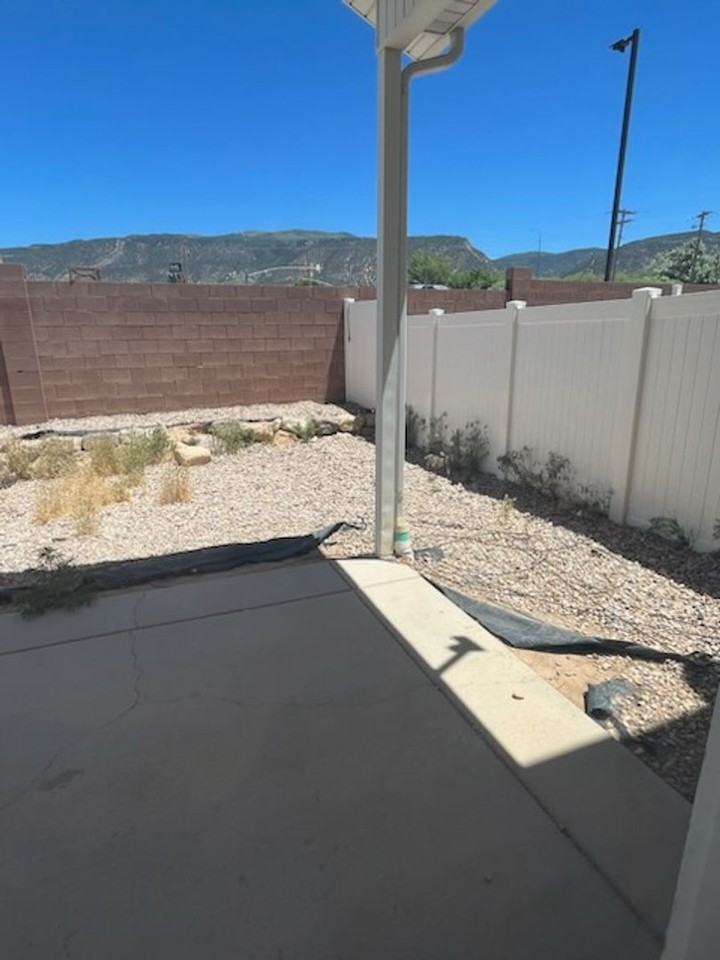 3024 N 275 E - Photo 4 of 15