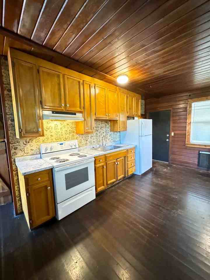 334 Star Bend Rd - Photo 2 of 7