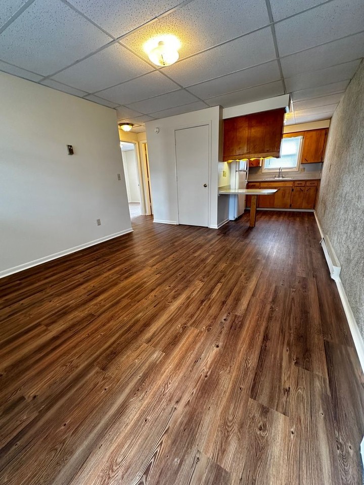 227 Rockingham Dr Apt C - Photo 2 of 6