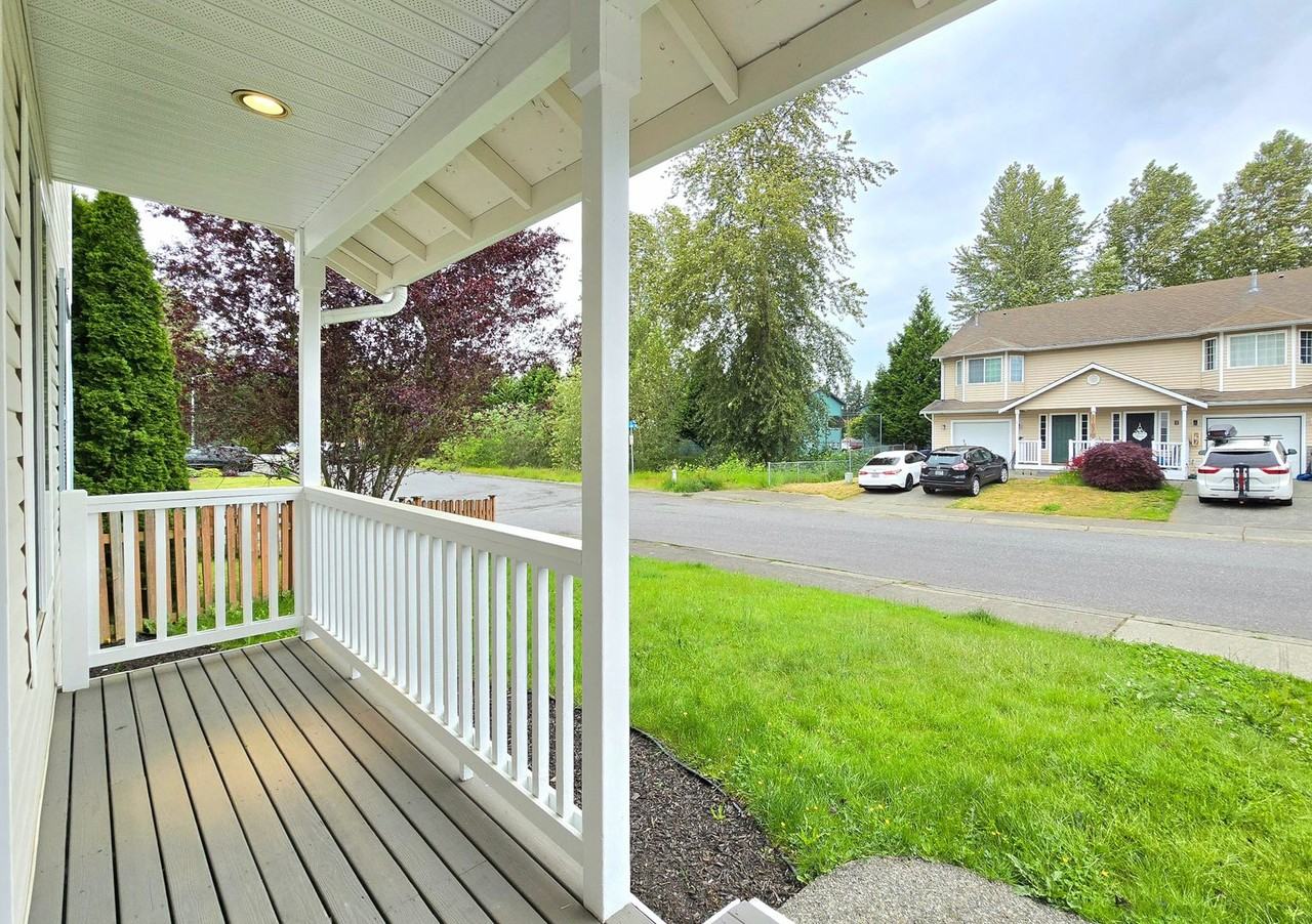 3104 186th Pl Ne #A - Photo 2 of 22