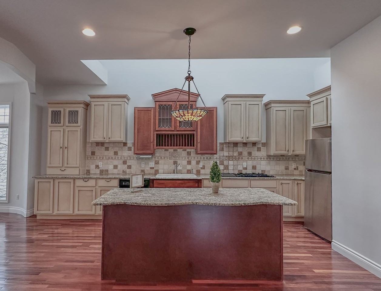 5742 Putnam Drive - Photo 3 of 50