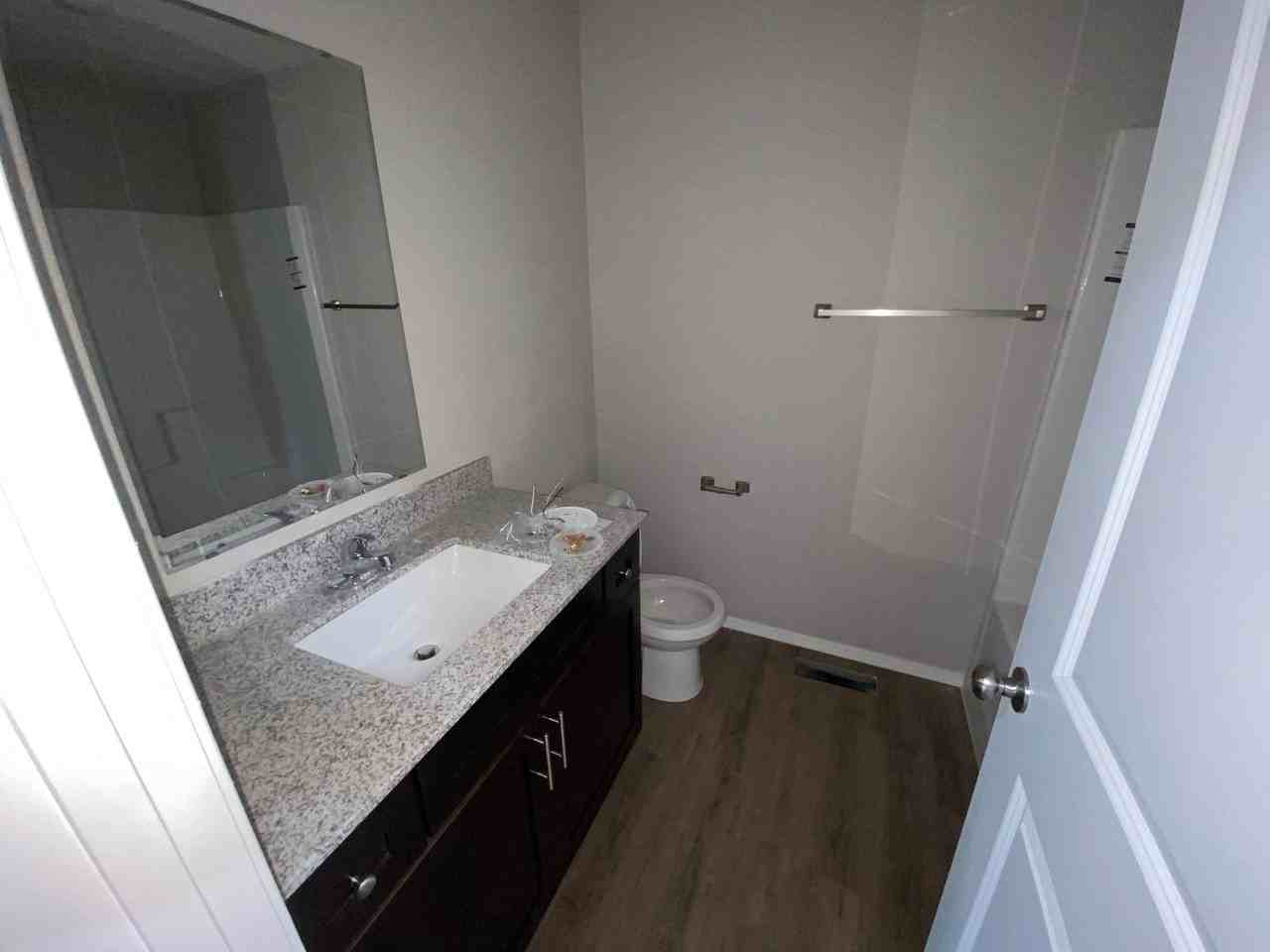 408 E Wright St - Photo 4 of 16