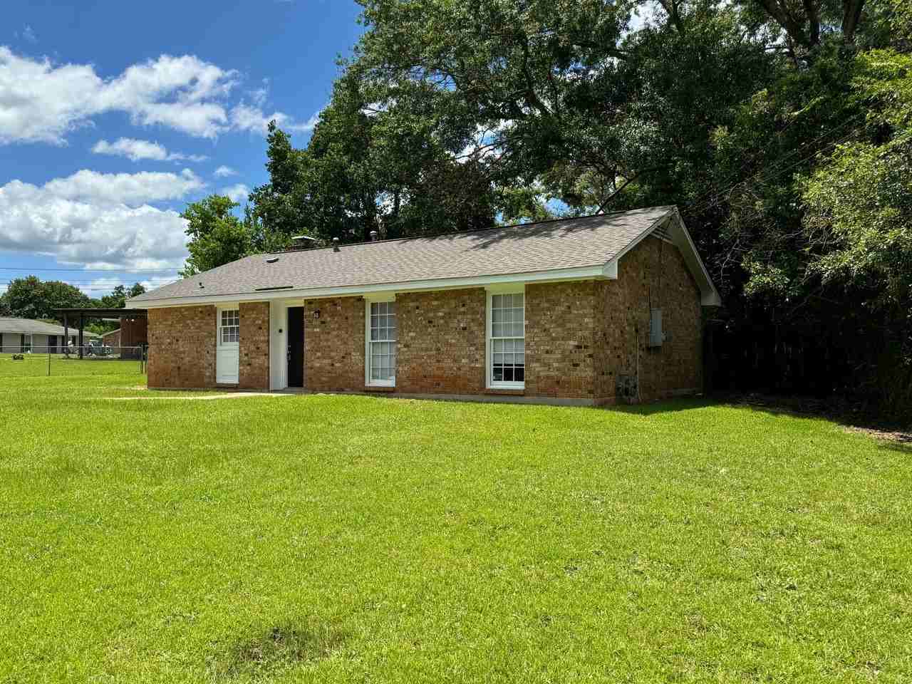 457 Mulligan Dr - Photo 3 of 25