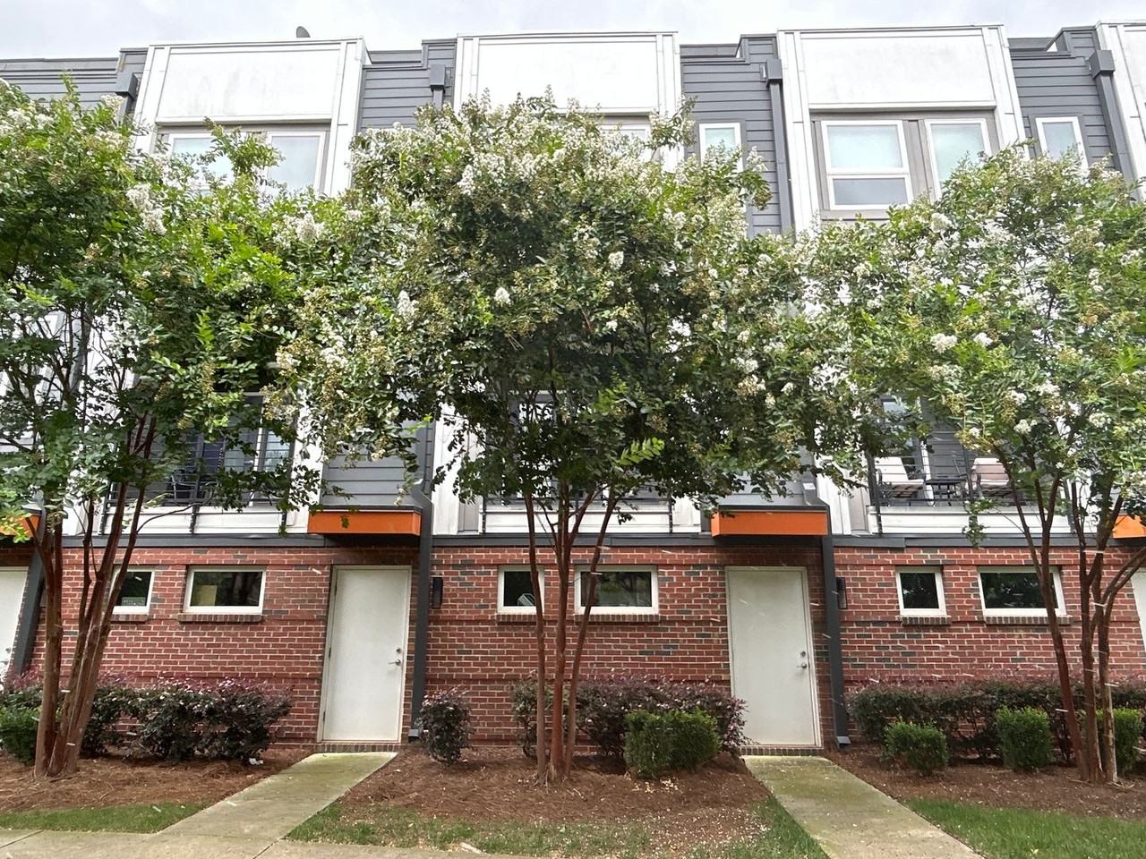 3639 Vallette Ct - Photo 3 of 22