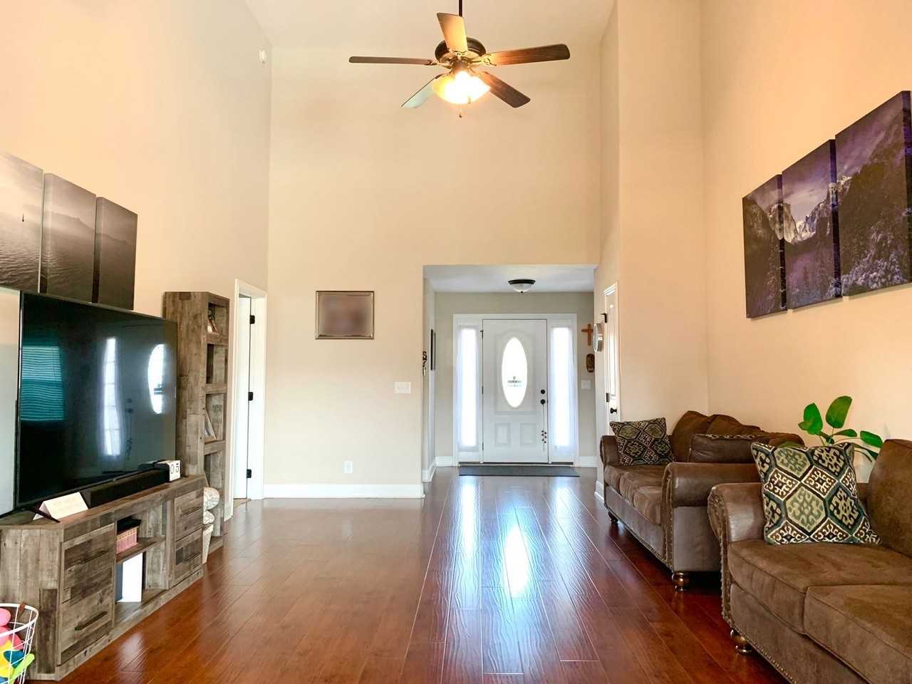 3734 Silver Fox Ct - Photo 5 of 37