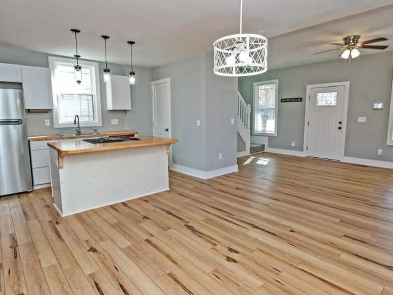 1576 Greenway Ave - Photo 4 of 34