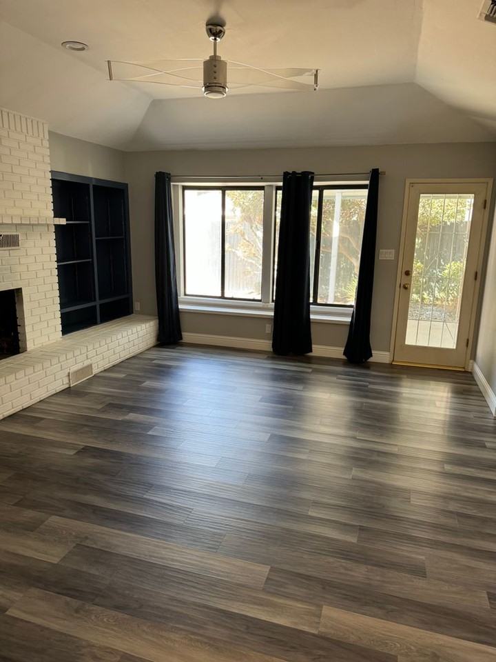 3005 Summer Creek Ct - Photo 3 of 31