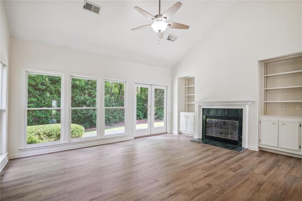 1118 Sadlers Close - Photo 7 of 19