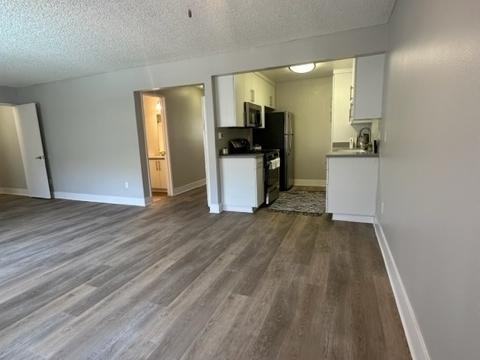 11217 Barnwall St - Photo 5 of 14