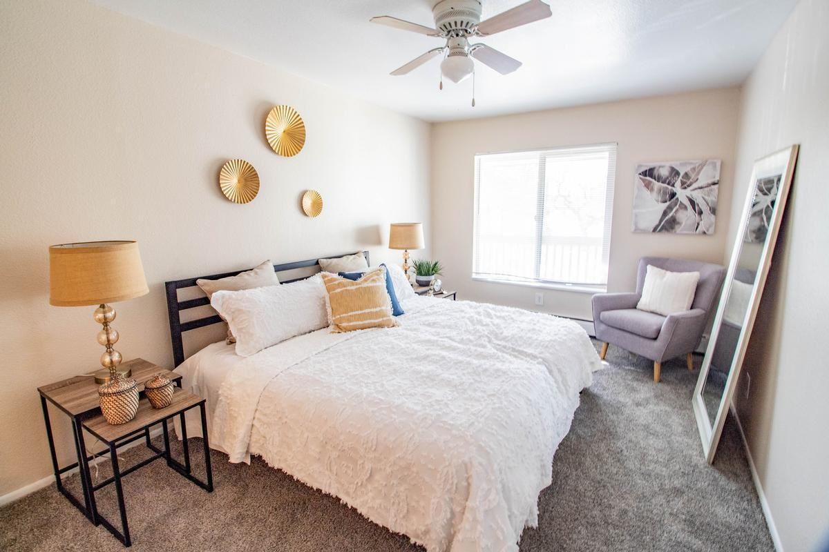 5360 Zuni St - Photo 4 of 19