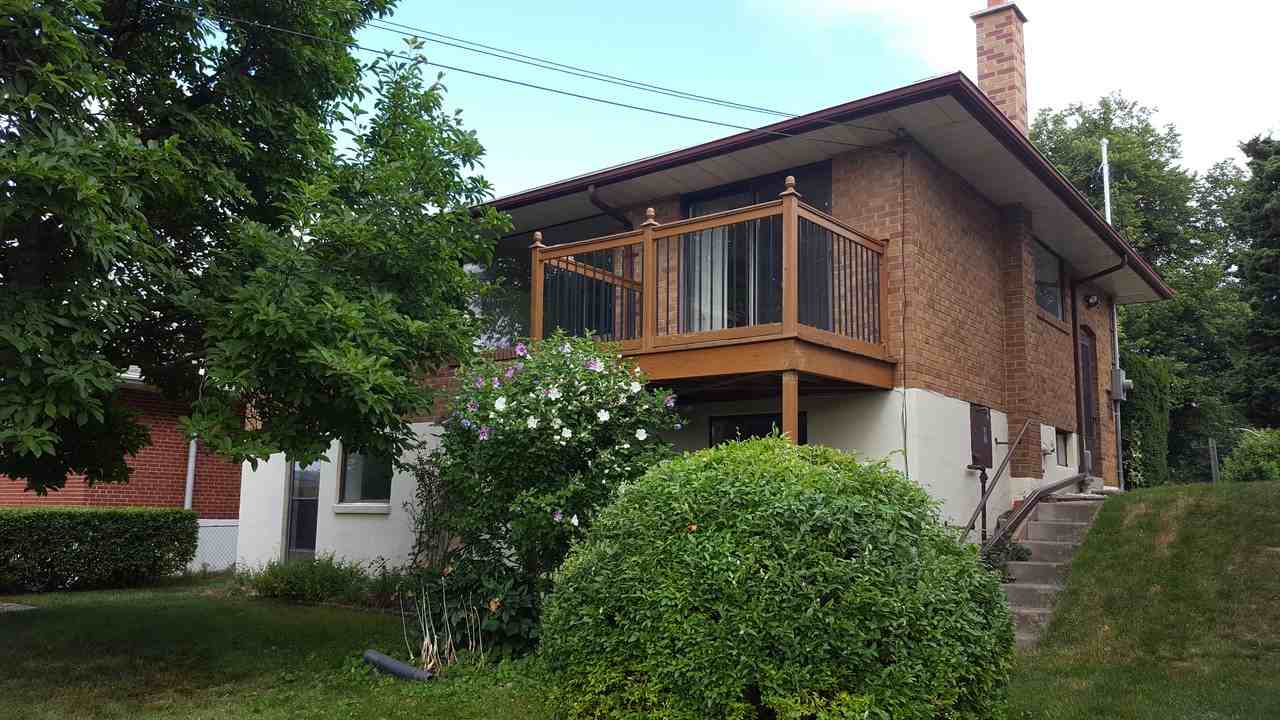 217 Sloane Avenue - Photo 3 of 18