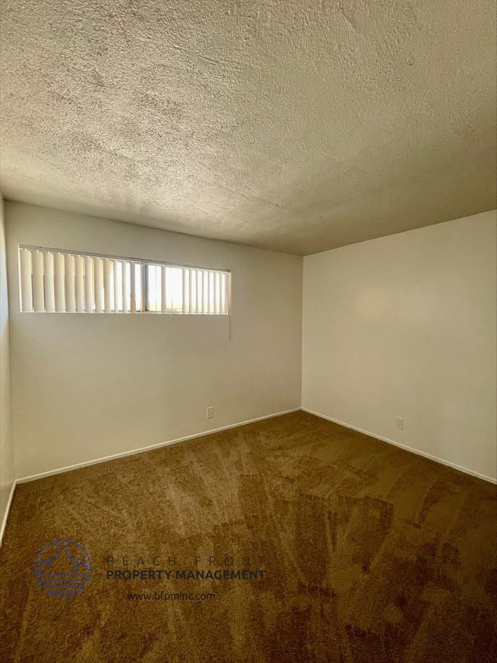 4217 Carlin Ave. - Photo 7 of 16