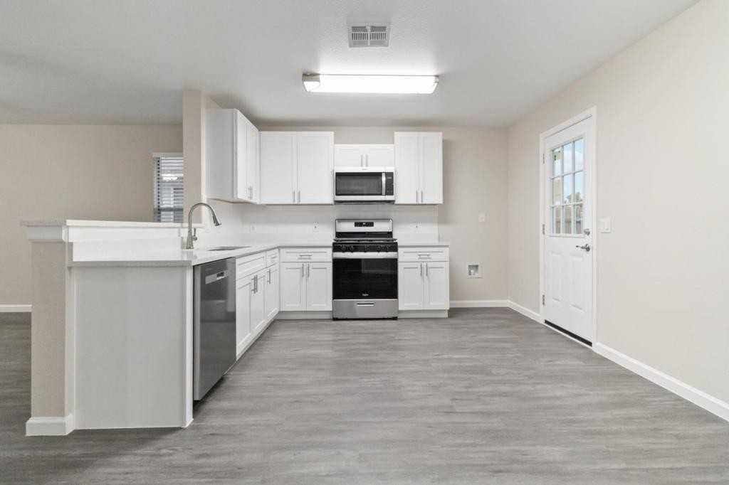 14305 Cummins Way - Photo 4 of 13