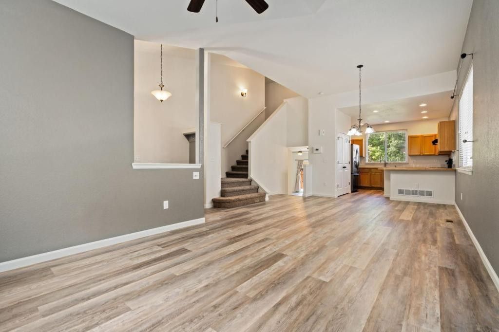 4415 Wolcott Dr - Photo 4 of 21