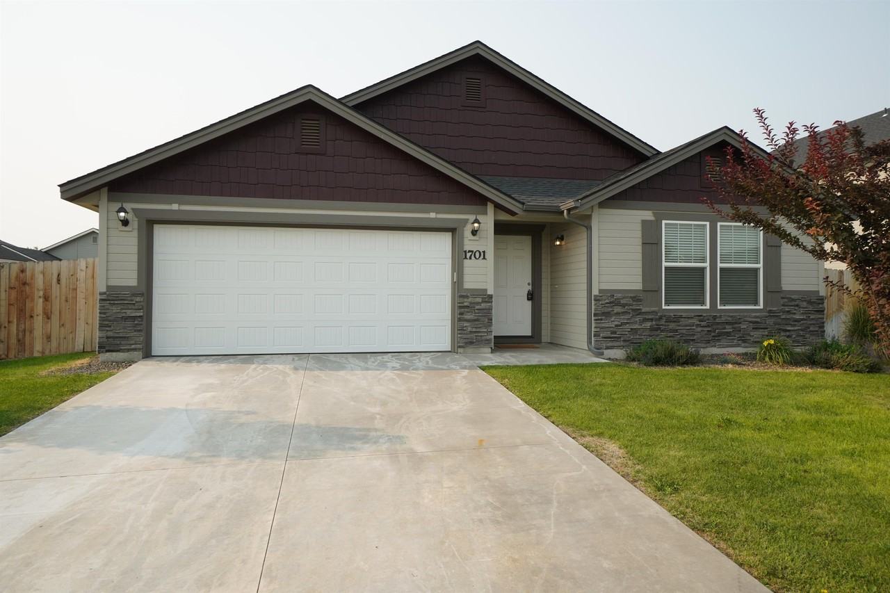 1701 W Crystal Falls Ave
