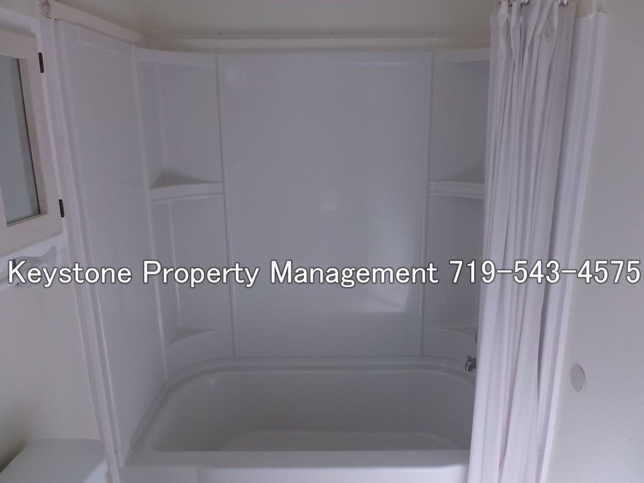 420 W 10th St #6 - Photo 7 of 14