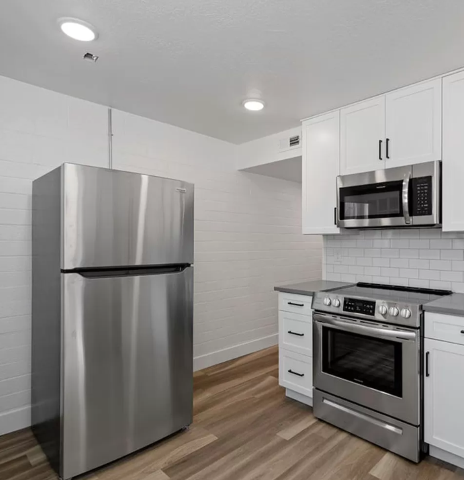 Orchard Avenue Apartments - Photo 3 of 14