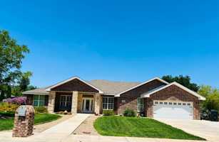 featured image of 704 W Monterrey Way