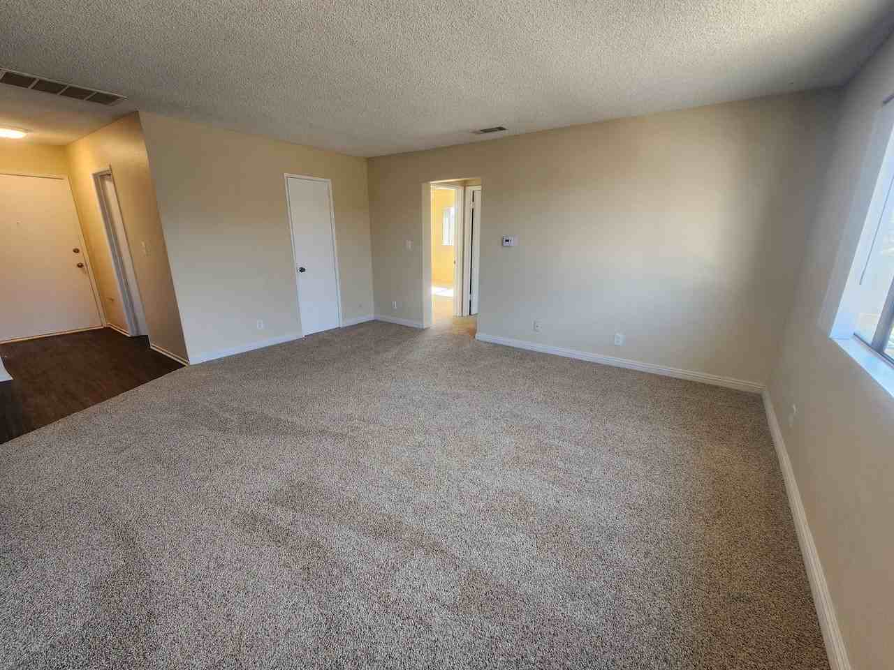 Denker - Photo 2 of 9