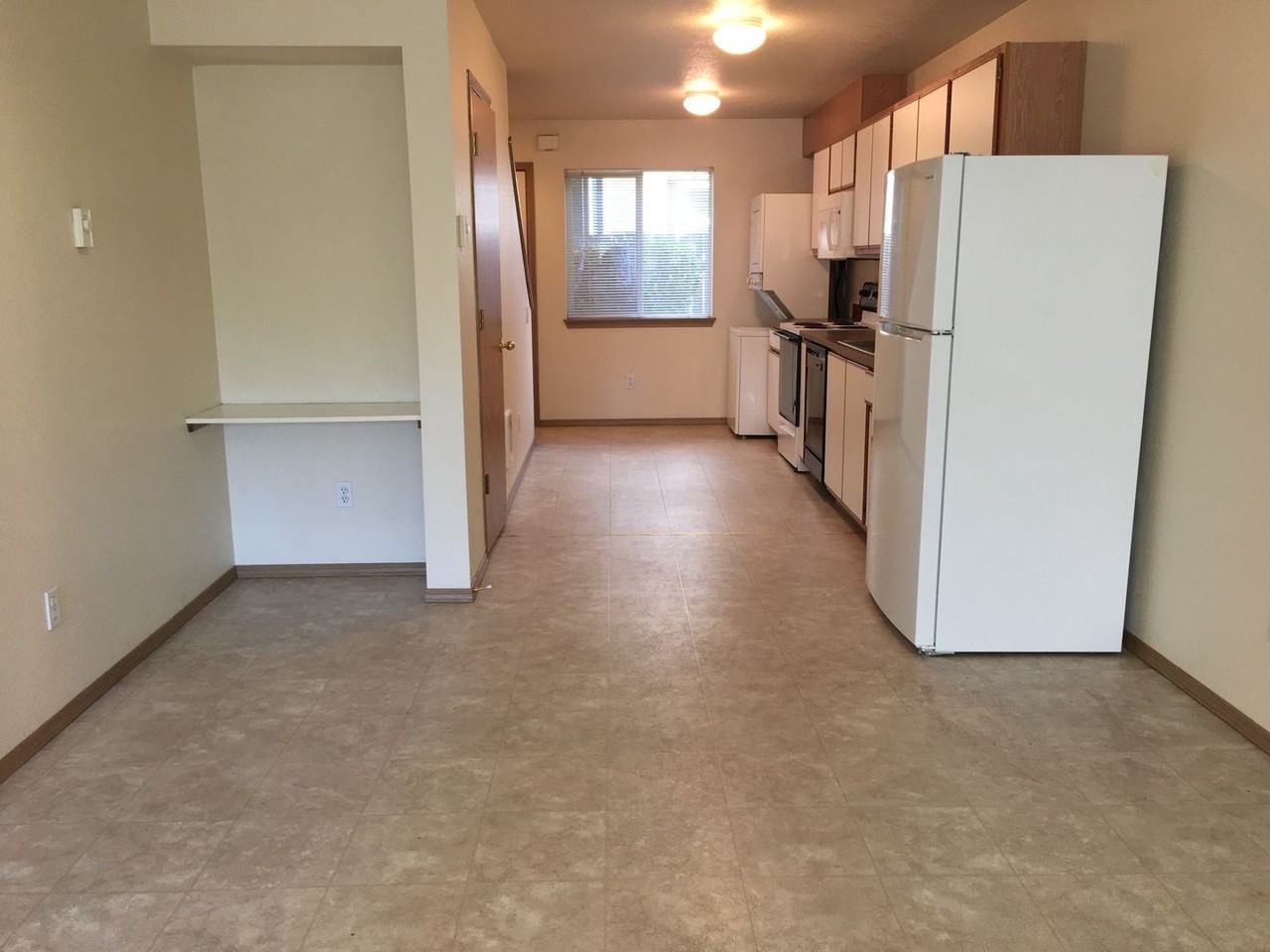 1772 Hilyard St #6 - Photo 3 of 13