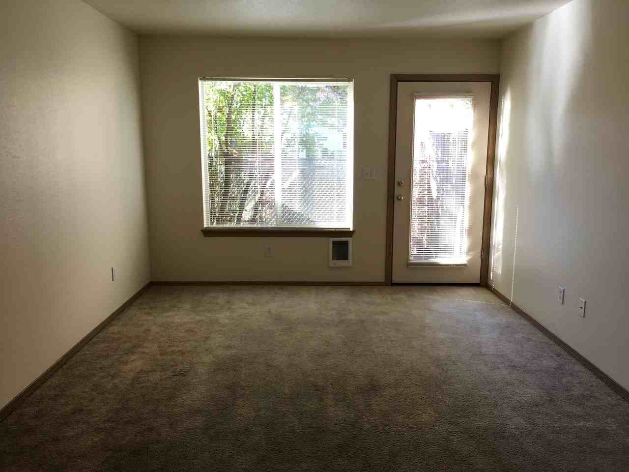 1772 Hilyard St #6 - Photo 5 of 13