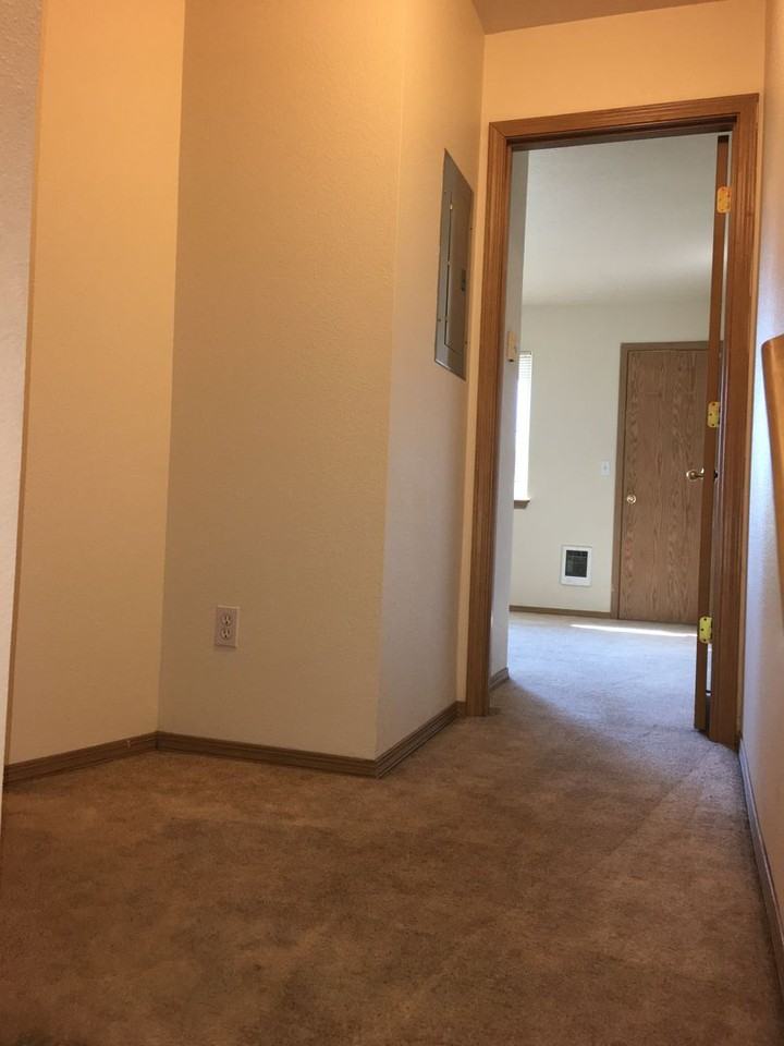 1772 Hilyard St #6 - Photo 7 of 13