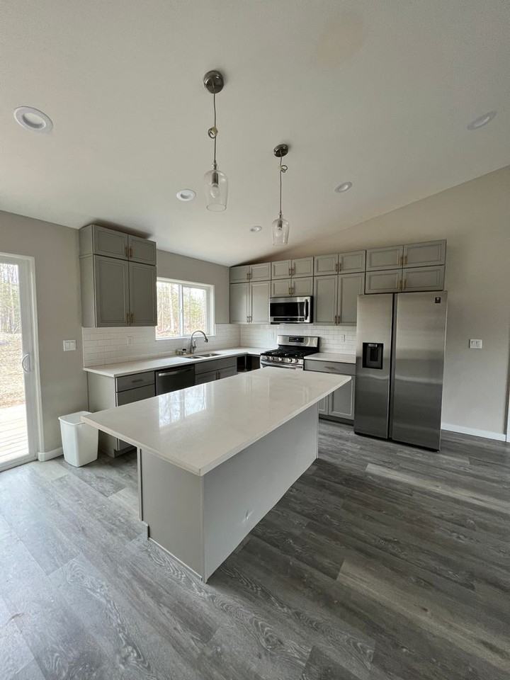 1350 W Minnetonka Dr - Photo 3 of 49