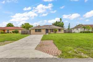 featured image of 2896 49th St Sw