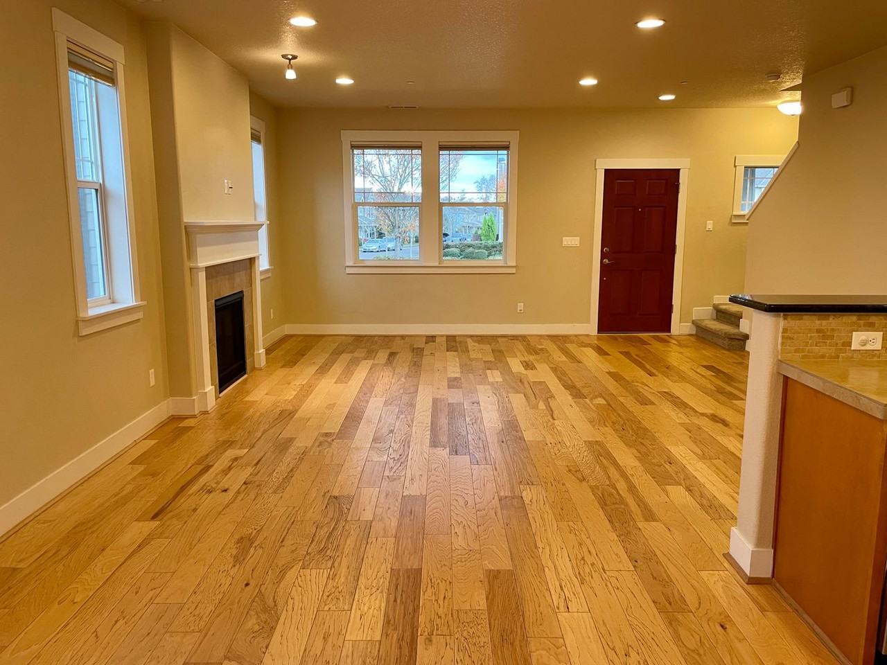 11811 Sw Barber St - Photo 4 of 23