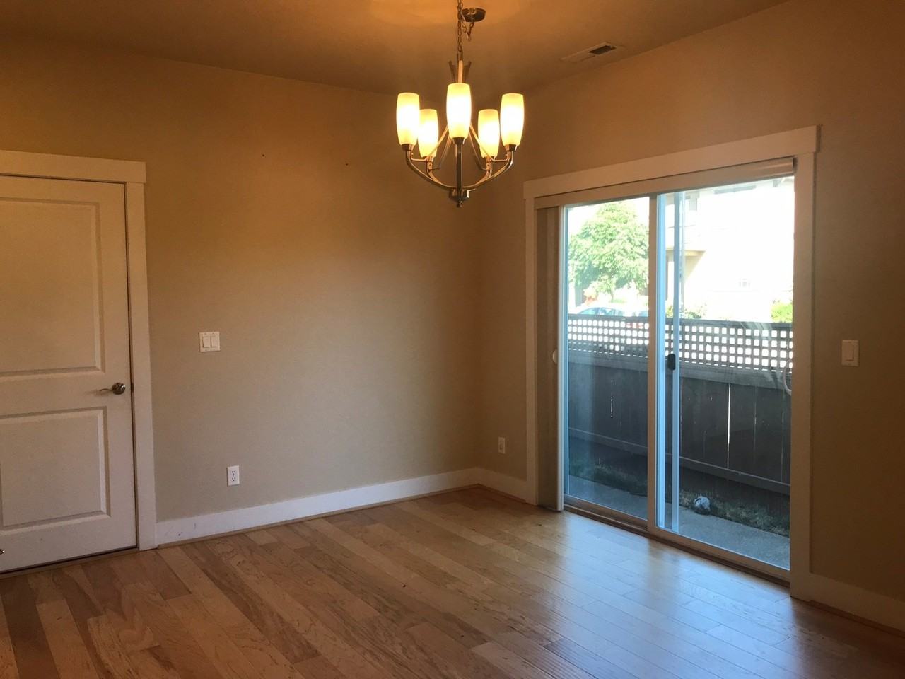 11811 Sw Barber St - Photo 5 of 23