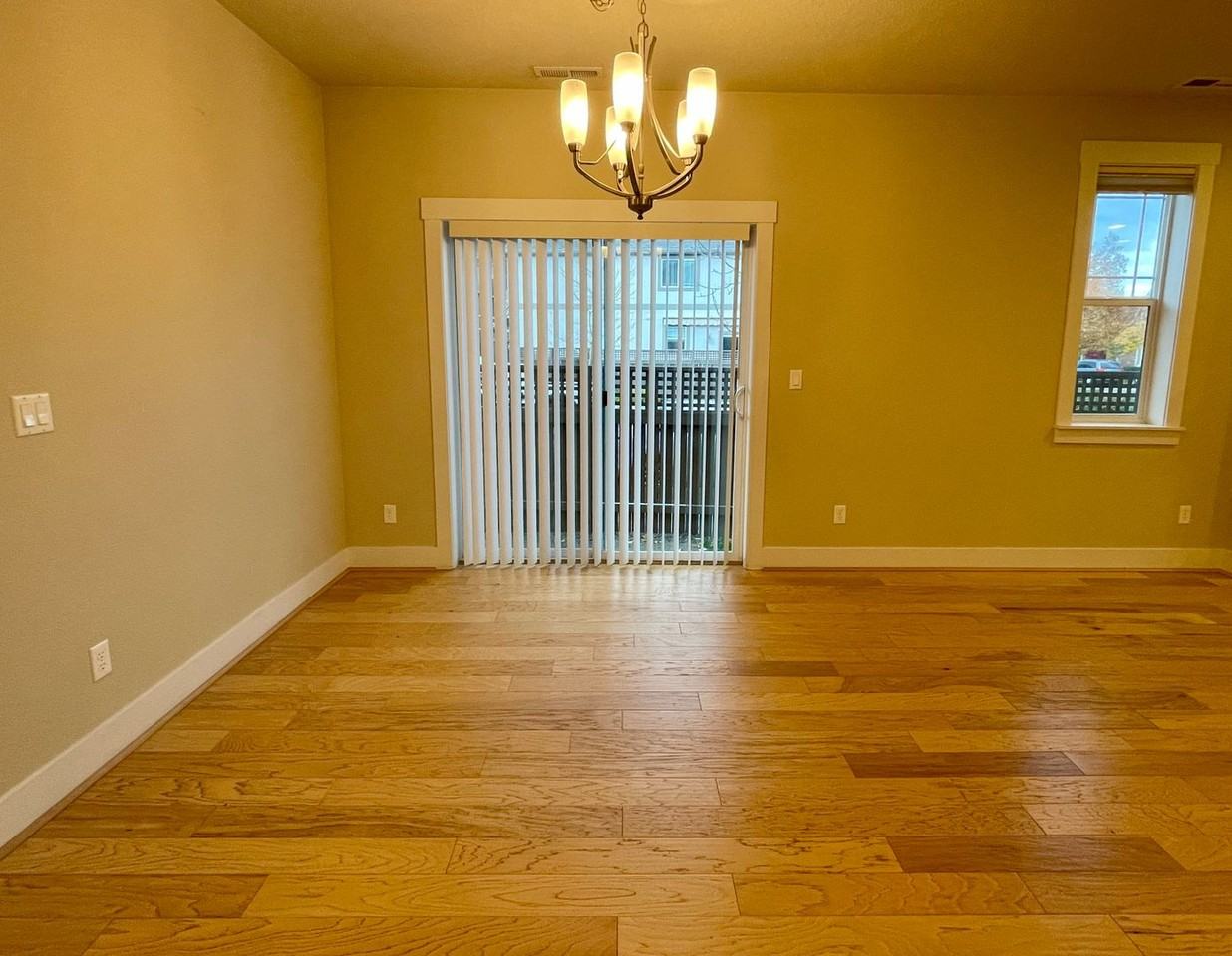 11811 Sw Barber St - Photo 6 of 23