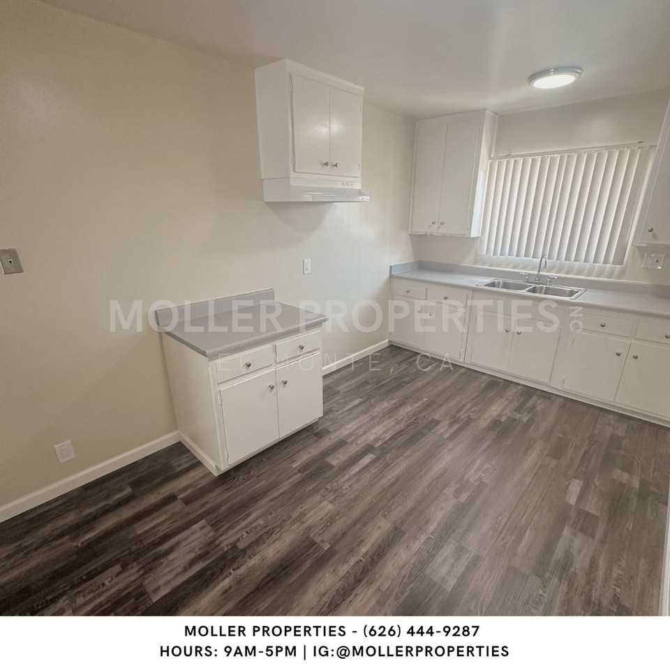 Deana 11835 - Photo 3 of 6