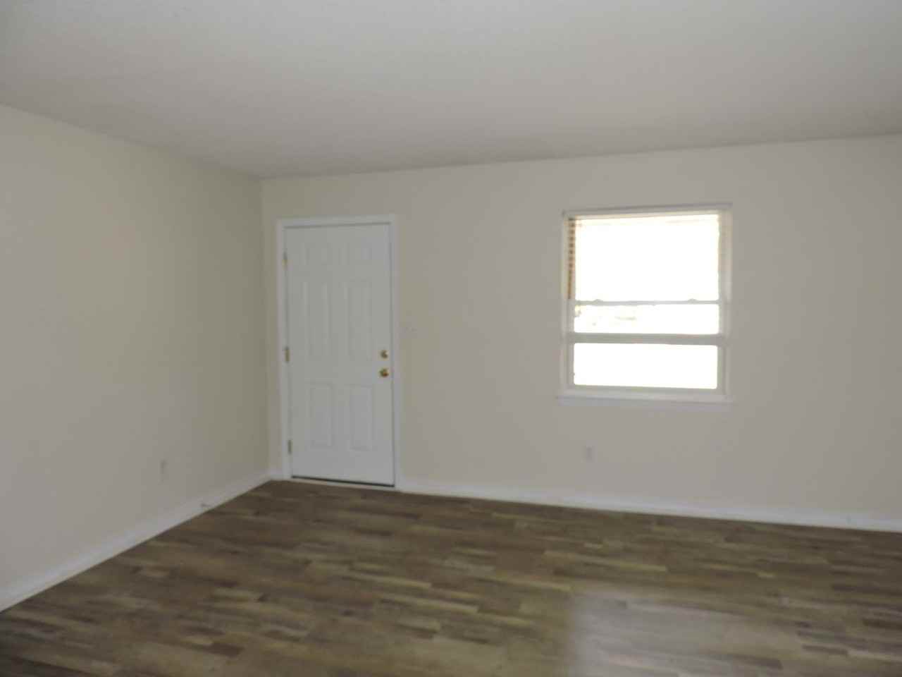 4911 Yacht Harbor Cir - Photo 2 of 14