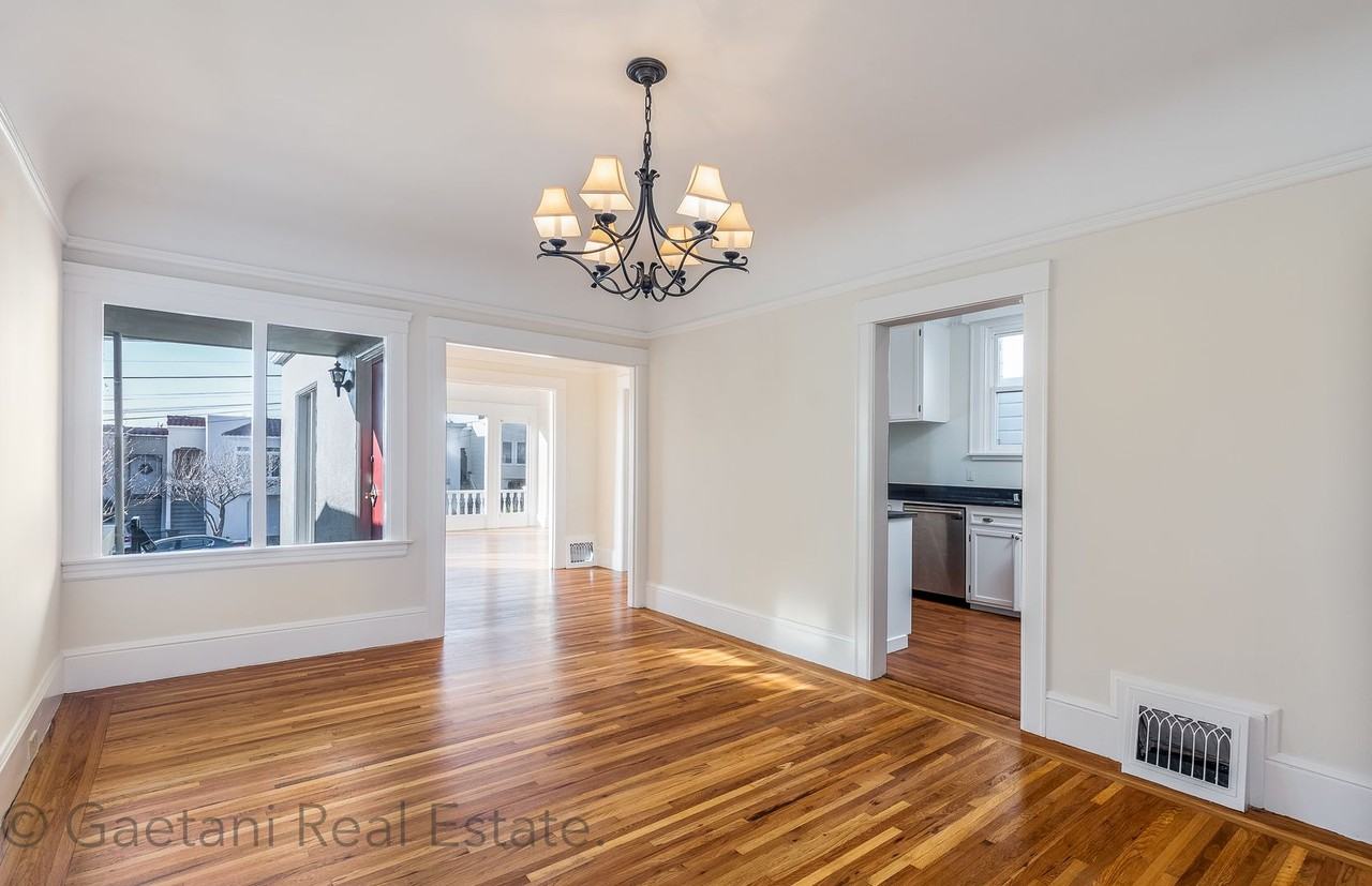 2546 27th Ave - Photo 2 of 22