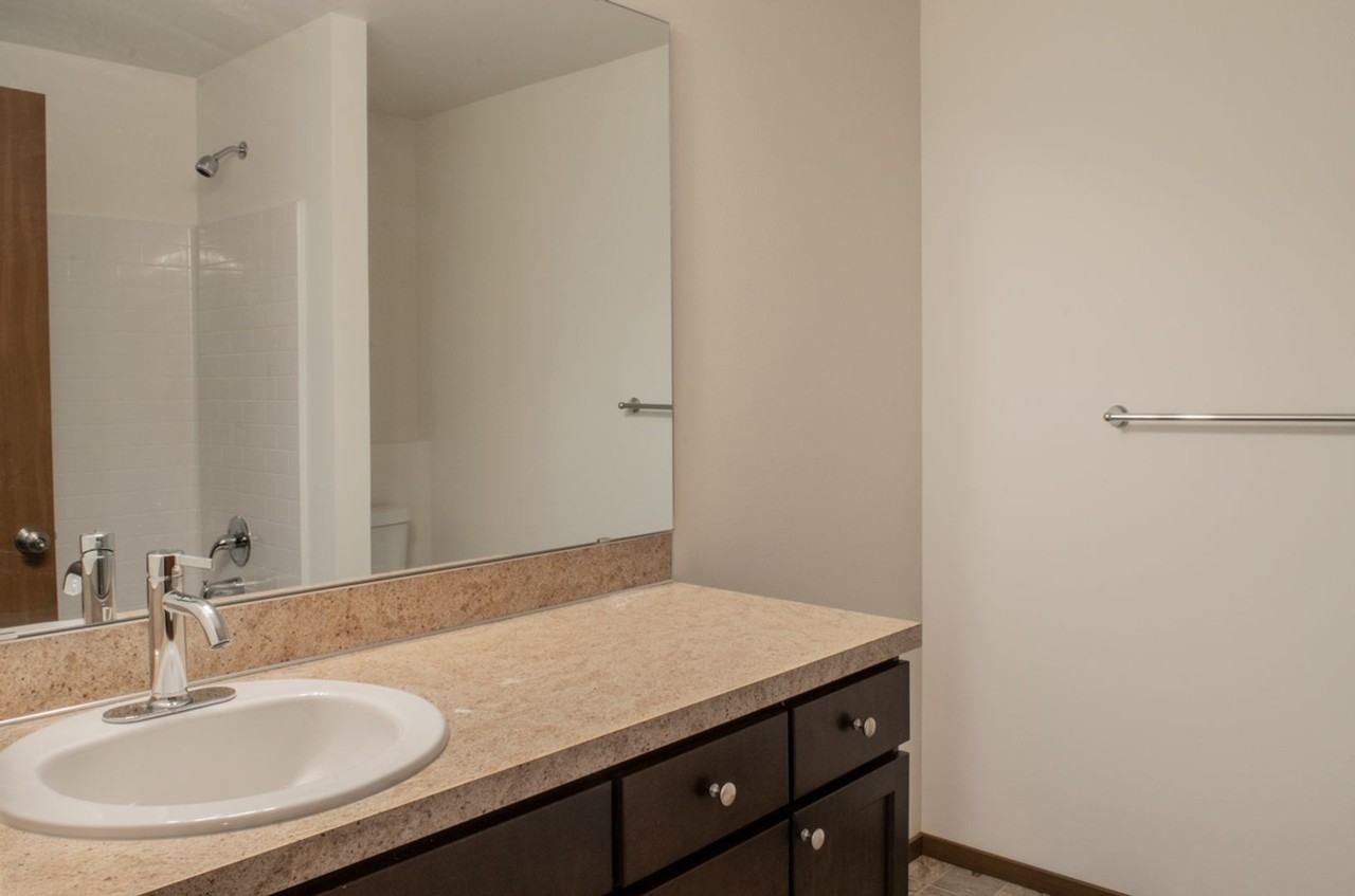 9903 30th St Ne - Photo 7 of 13