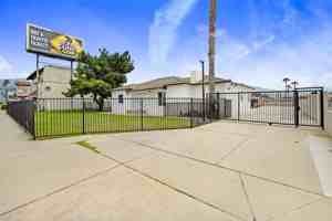 featured image of 2377 Del Rosa Ave