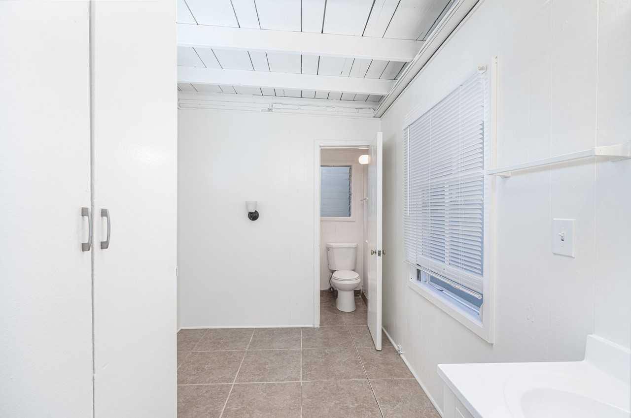 218 29th Street - Photo 5 of 12