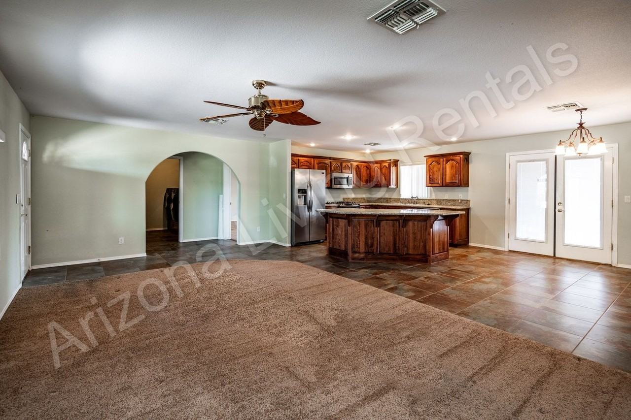 1714 Florence Ave - Photo 6 of 24