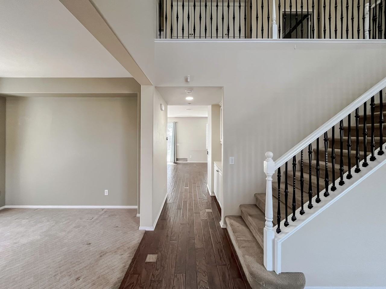 7905 Leway Dr - Photo 3 of 50