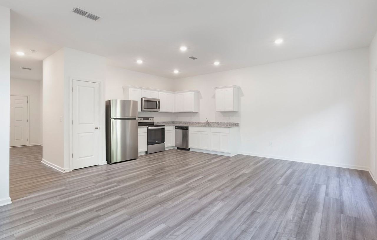 3531 Cardinal Dr Sw ##Sw - Photo 5 of 22