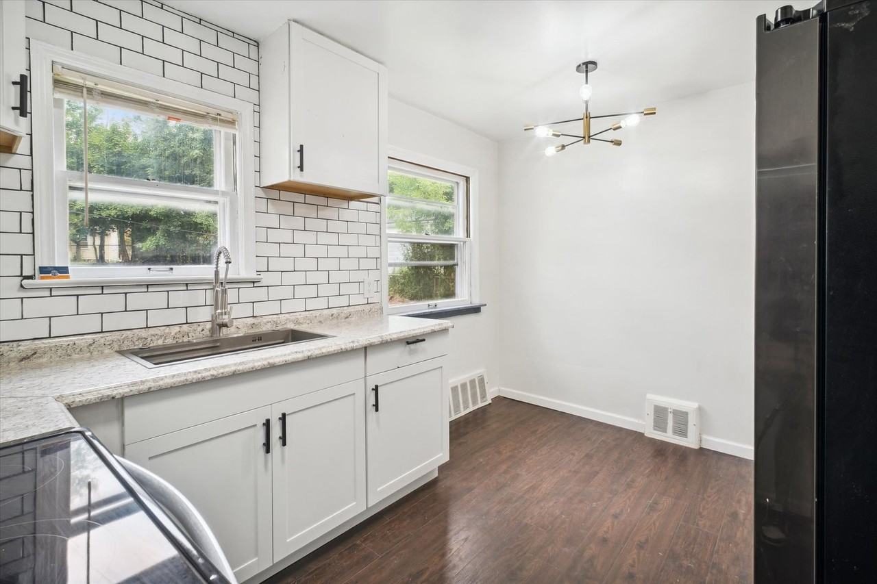 5359 West Blvd - Photo 6 of 24