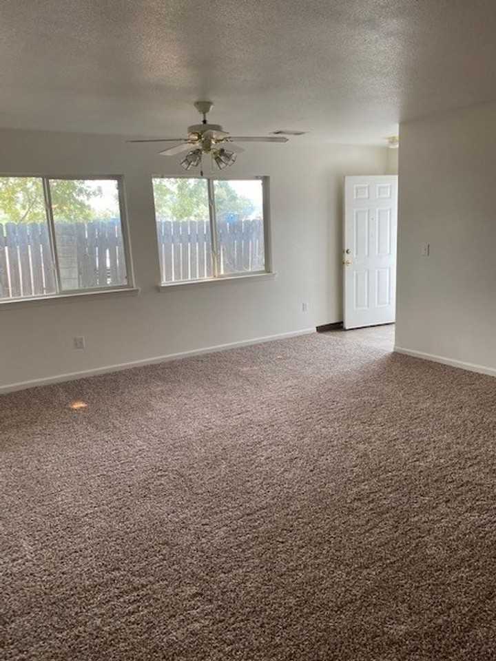 2485B Girvan Rd - Photo 2 of 10