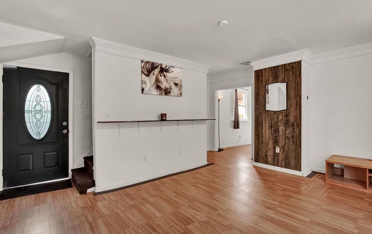 220 Crest Ave - Photo 3 of 23